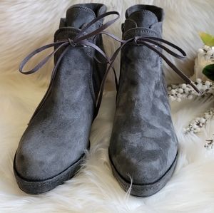 Stuart Weitzman Grey Ankle Boots sz6.5
